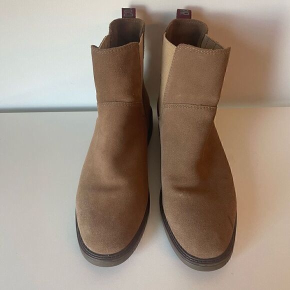 COUGAR Chelsea Brown Tan Suede Leather Boots Womens Size 7 Waterproof - Picture 2 of 11